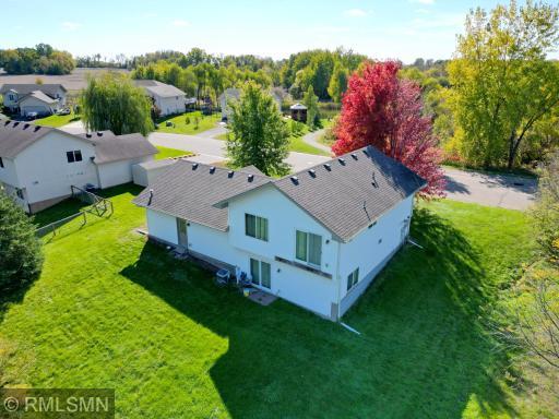 Home is located near 2 walking/bike paths so easy access to these paths that go through out the south part of town. No excuse not get your walk in now!