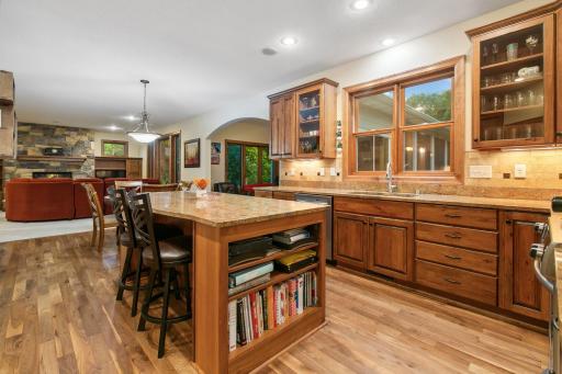 Granite counters, tile backsplash, breakfast bar....