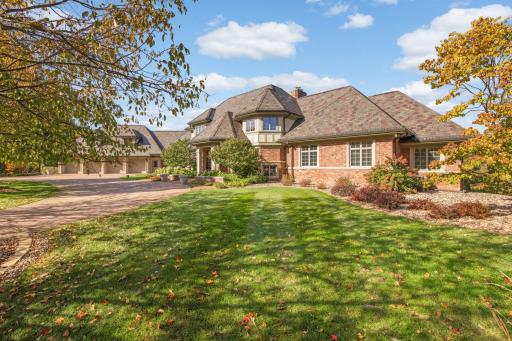 7 Catbird Lane, North Oaks, MN 55127