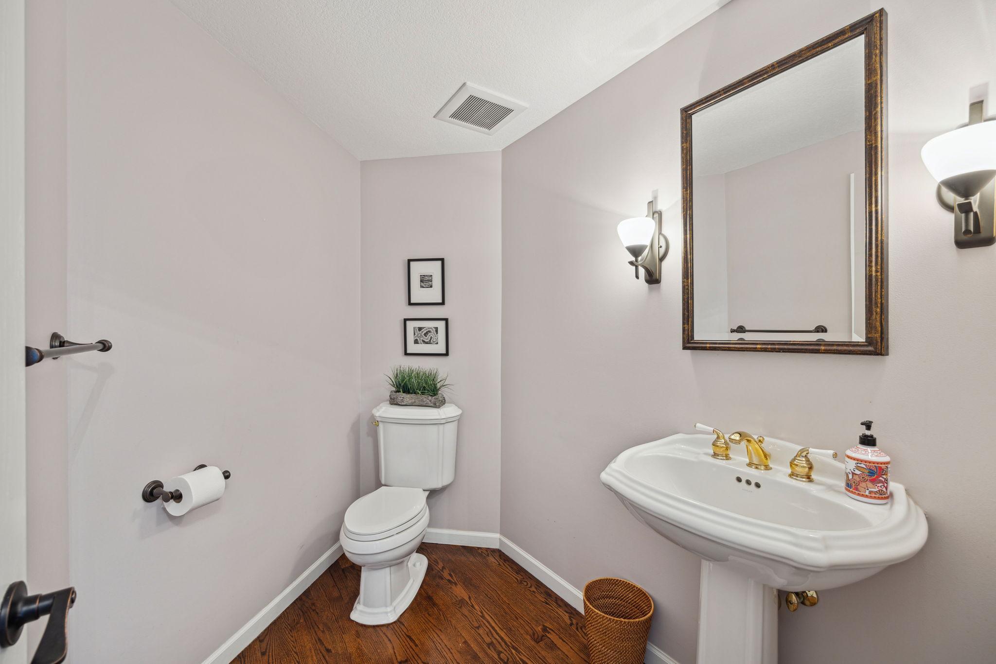 Main floor 1/2 bath.