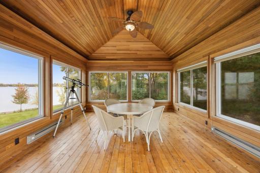 Any season enjoy the porch great views of the lake. Open the screens and enjoy the lake breeze.