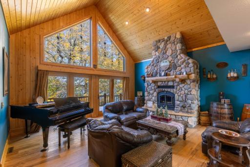 21693 MISHAWAKA RD, Grand Rapids, MN 55744