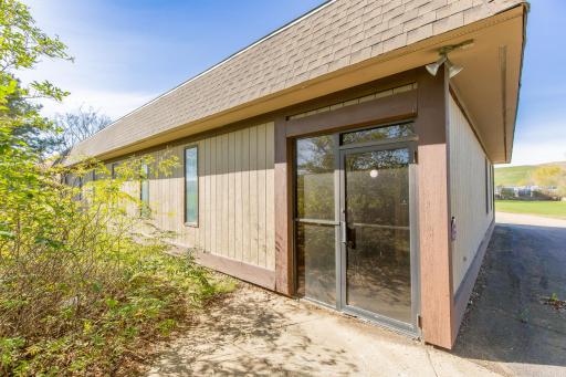 13340 Johnson Memorial Drive, Shakopee, MN 55379