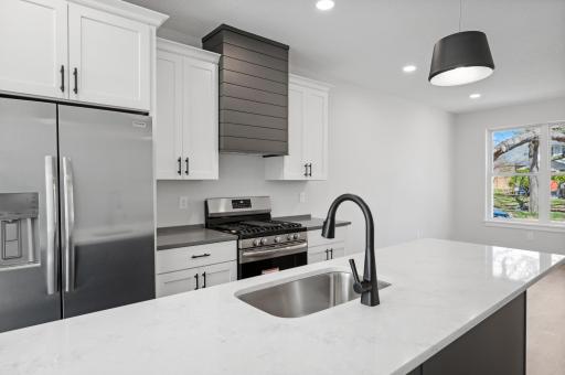 2320/2322/2324 Priscilla Street, Saint Paul, MN 55108
