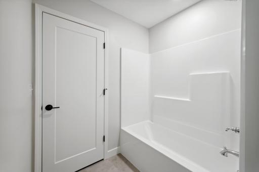 2320/2322/2324 Priscilla Street, Saint Paul, MN 55108