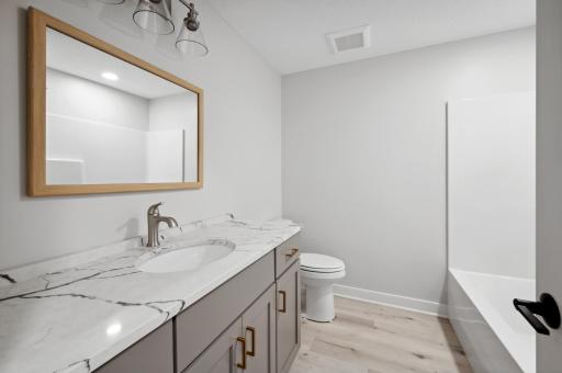 2320/2322/2324 Priscilla Street, Saint Paul, MN 55108