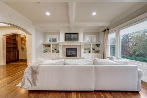 5500 Halifax Lane, Edina, MN 55424