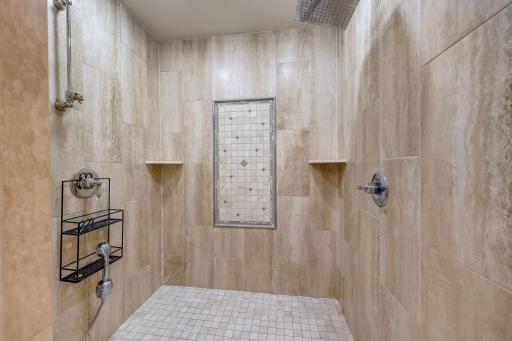 5500 Halifax Lane, Edina, MN 55424