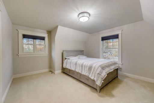 5500 Halifax Lane, Edina, MN 55424