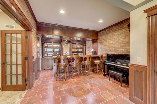5500 Halifax Lane, Edina, MN 55424
