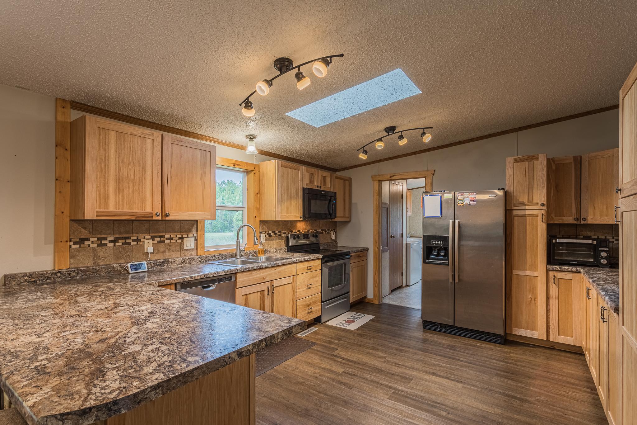 416_Ridge_Crest_Dr-21.jpg