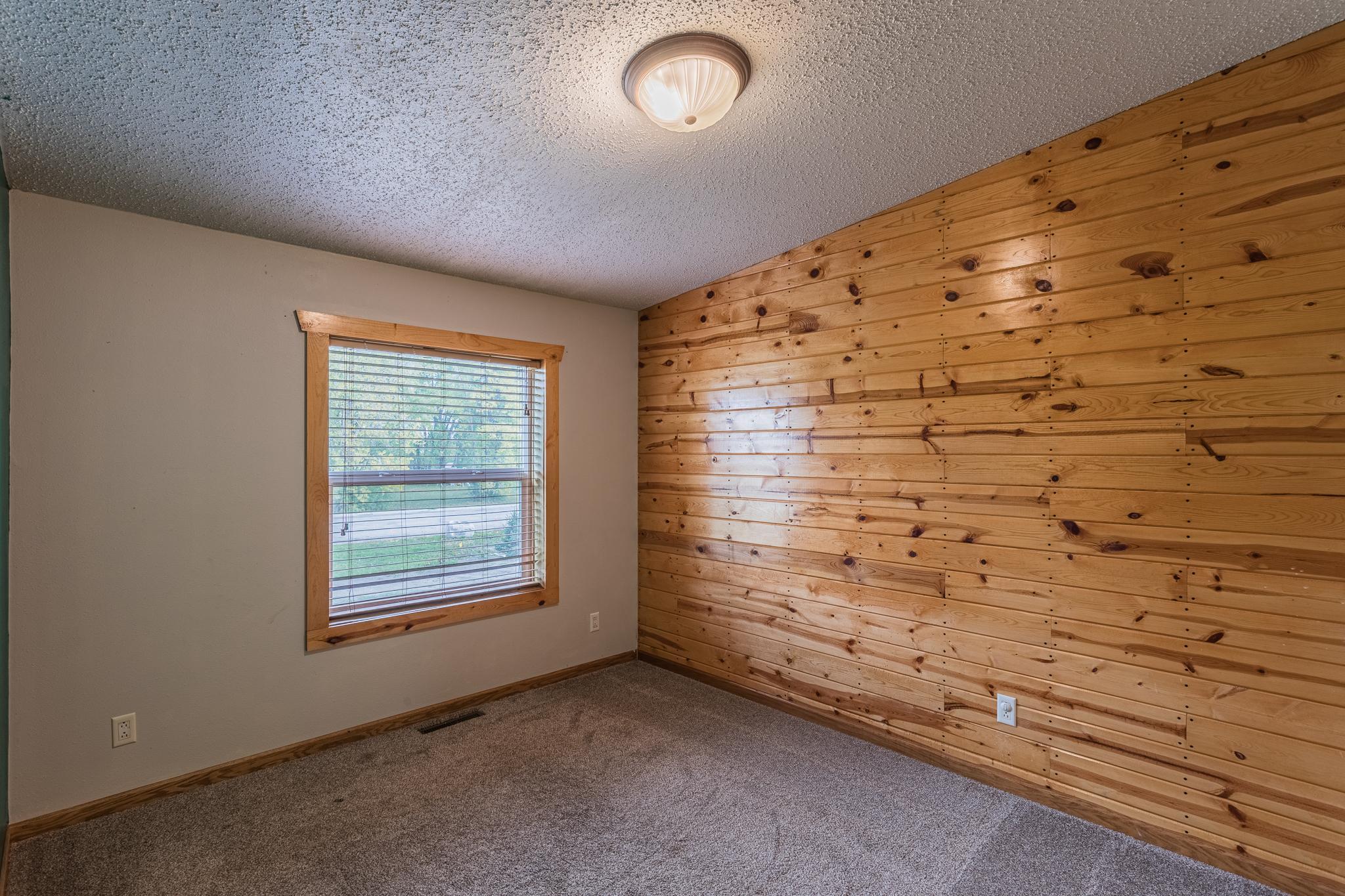 416_Ridge_Crest_Dr-19.jpg