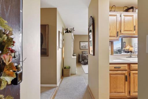 1181 Edgcumbe Road, 1205, Saint Paul, MN 55105