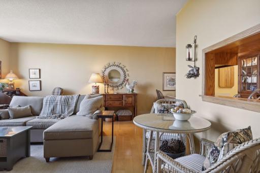 1181 Edgcumbe Road, 1205, Saint Paul, MN 55105