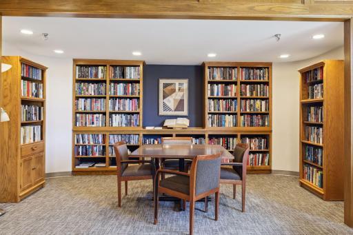 1181 Edgcumbe Road, 1205, Saint Paul, MN 55105
