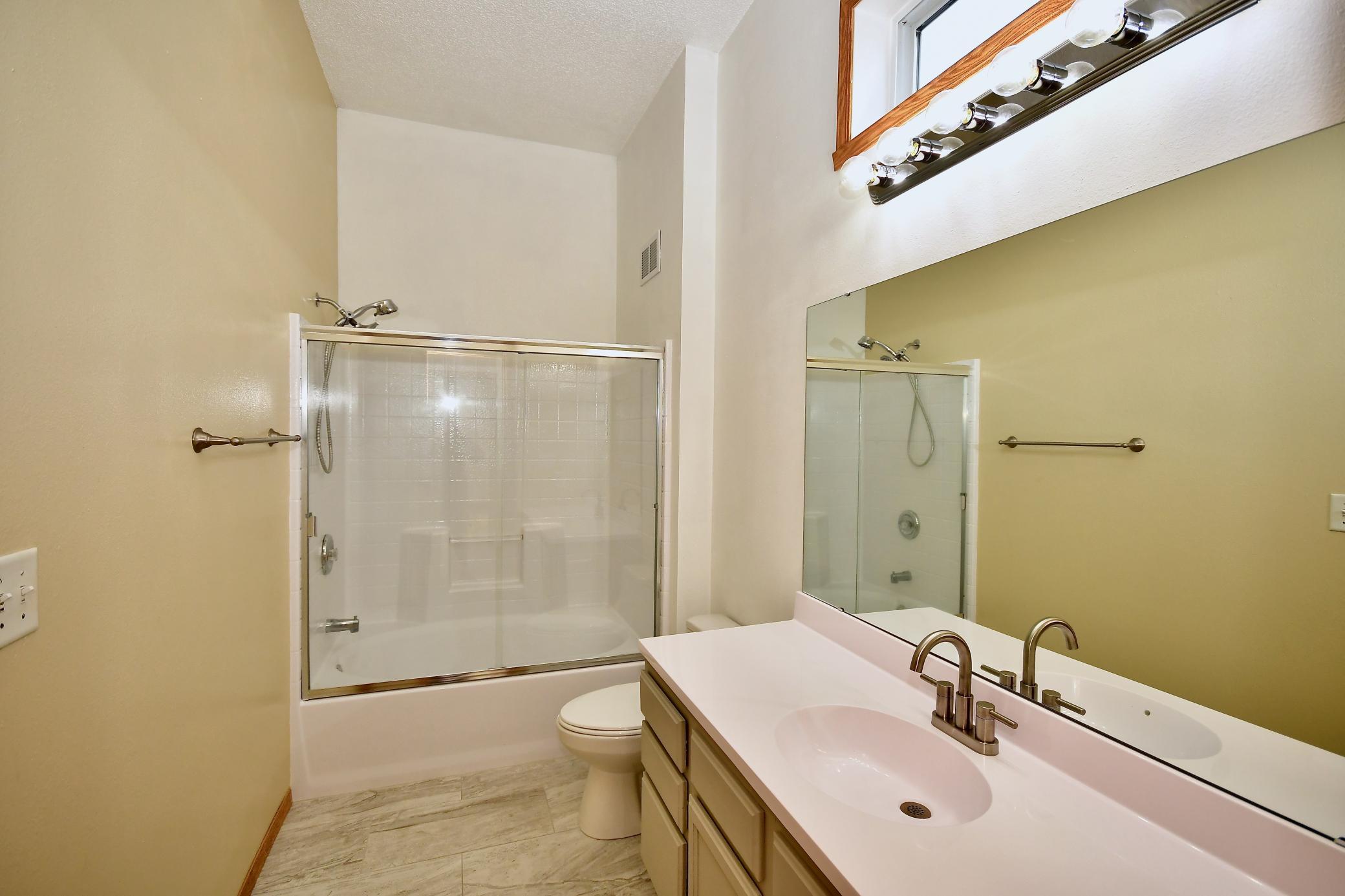 Main Bathroom - Upper