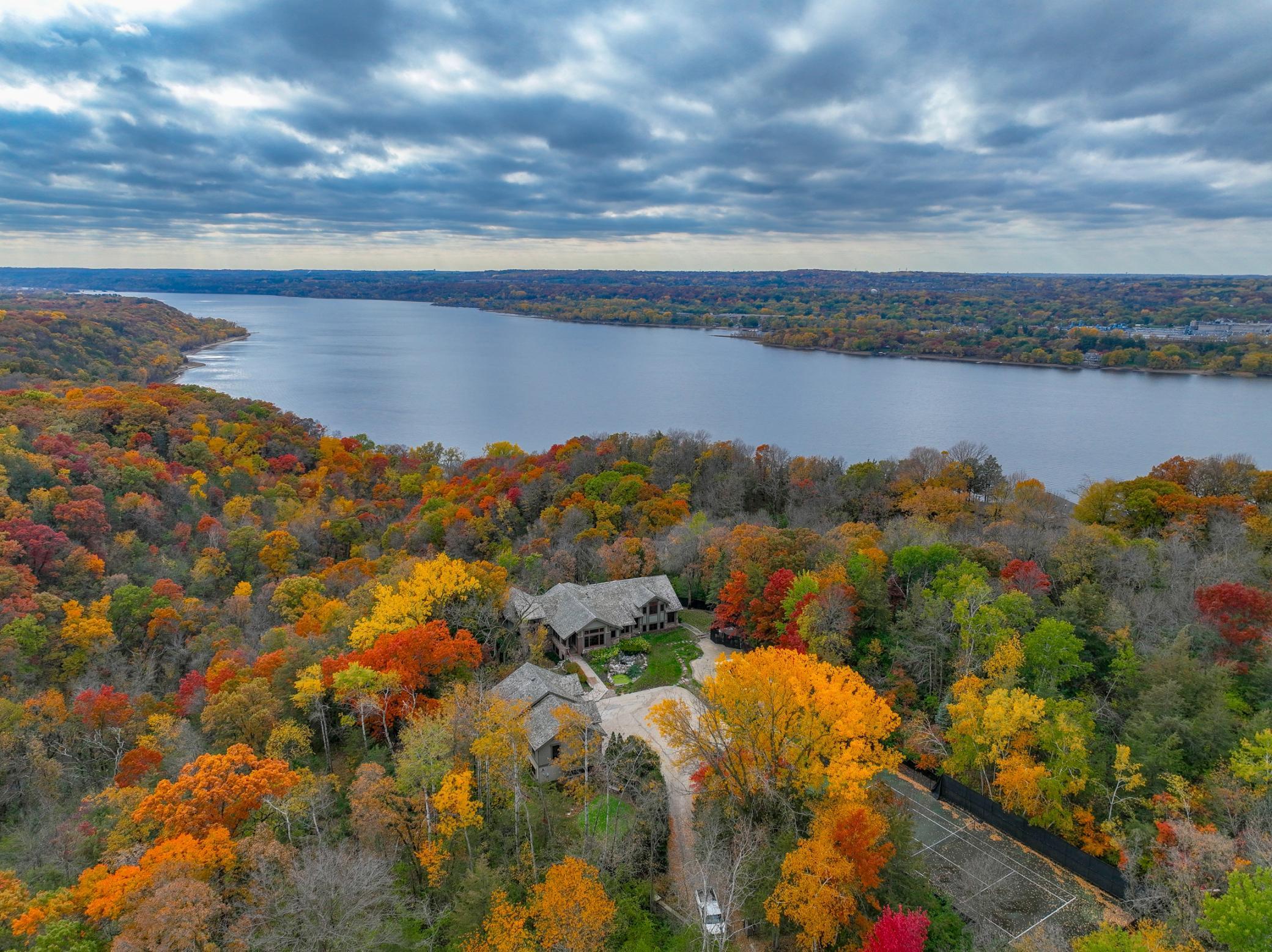 227 Cedar Dr W Fall-26.jpg