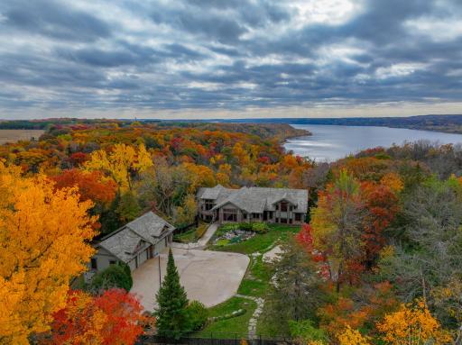 227 Cedar Drive W, Hudson, WI 54016