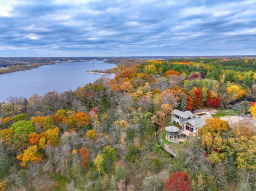 227 Cedar Drive W, Hudson, WI 54016