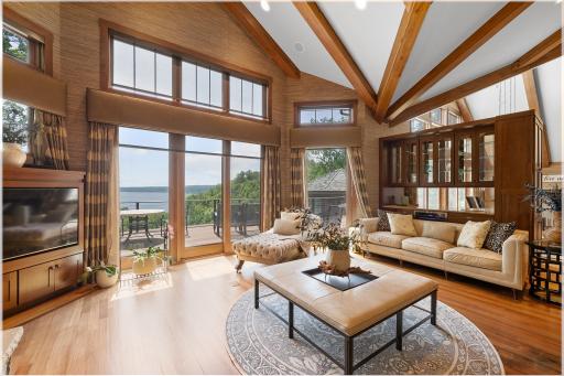 227 Cedar Drive W, Hudson, WI 54016