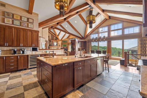 227 Cedar Drive W, Hudson, WI 54016