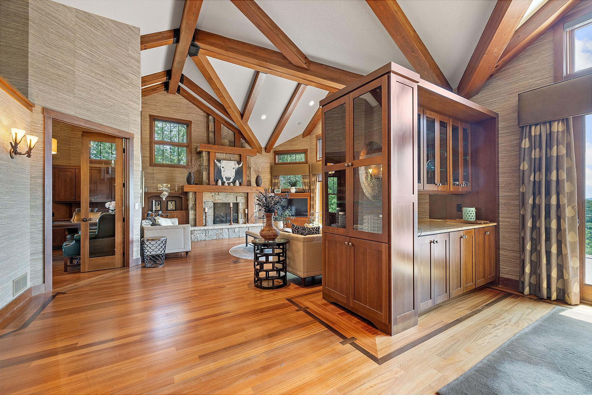 227 Cedar Dr (44).jpg