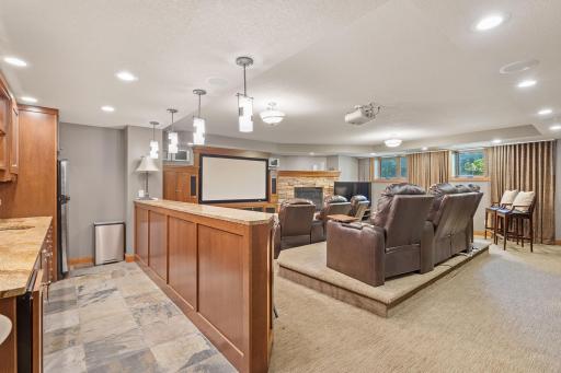 227 Cedar Drive W, Hudson, WI 54016