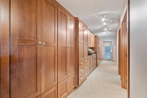227 Cedar Drive W, Hudson, WI 54016