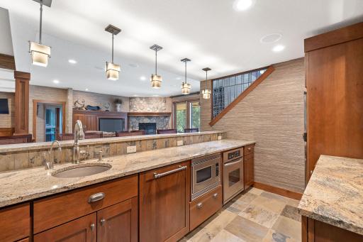 227 Cedar Drive W, Hudson, WI 54016