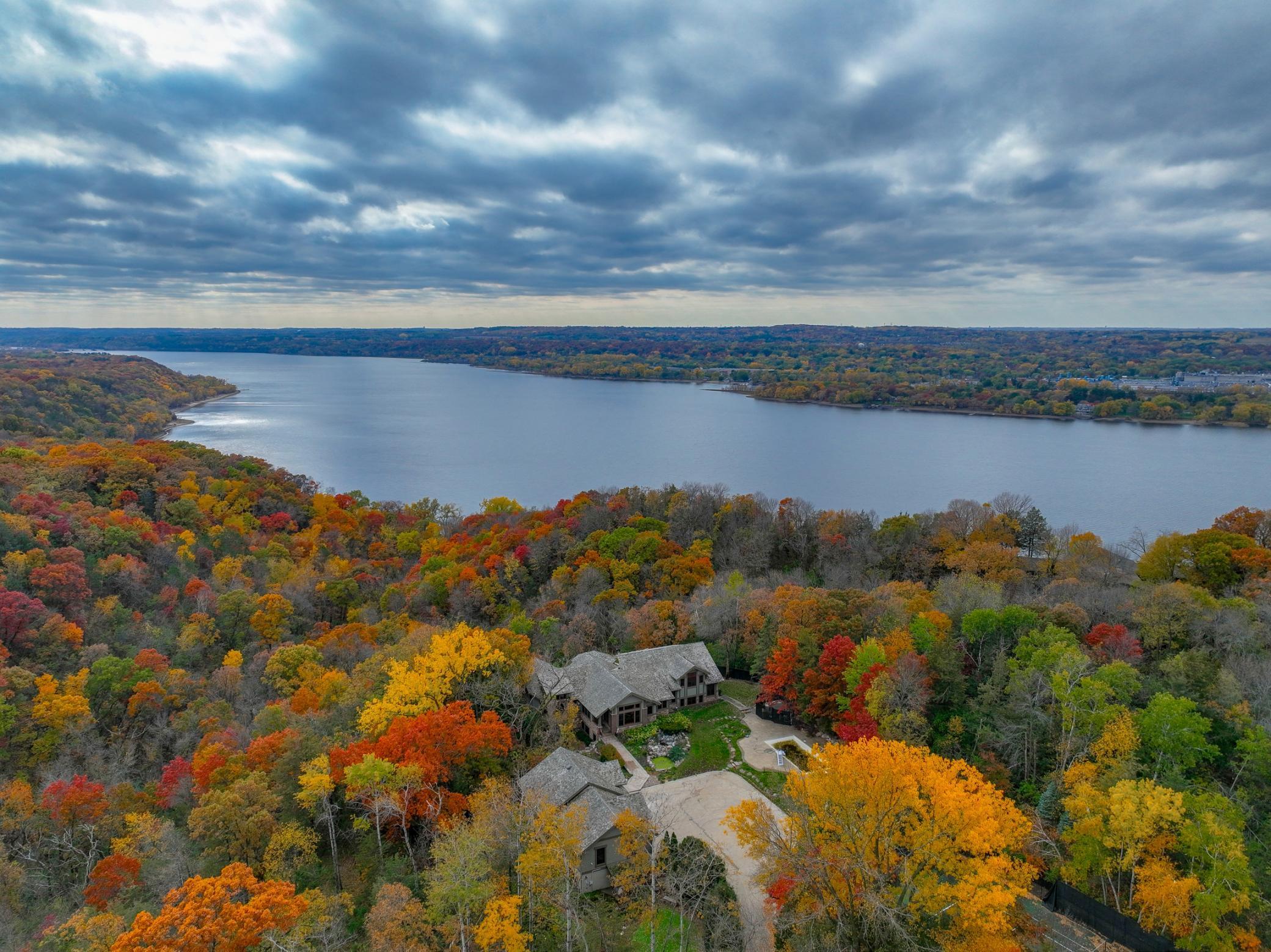 227 Cedar Dr W Fall-28.jpg