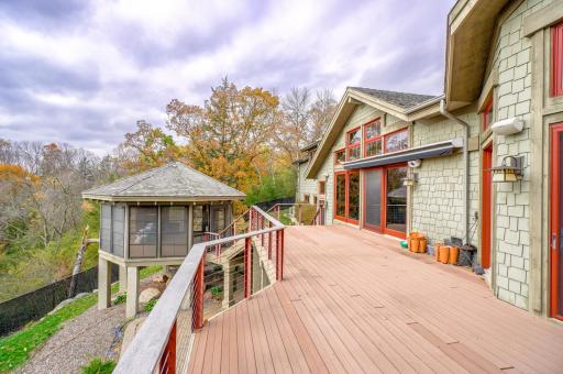 227 Cedar Drive W, Hudson, WI 54016
