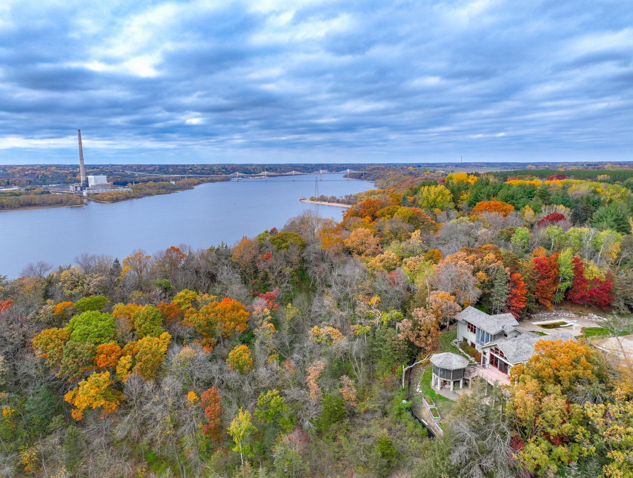 227 Cedar Dr W Fall-35.jpg