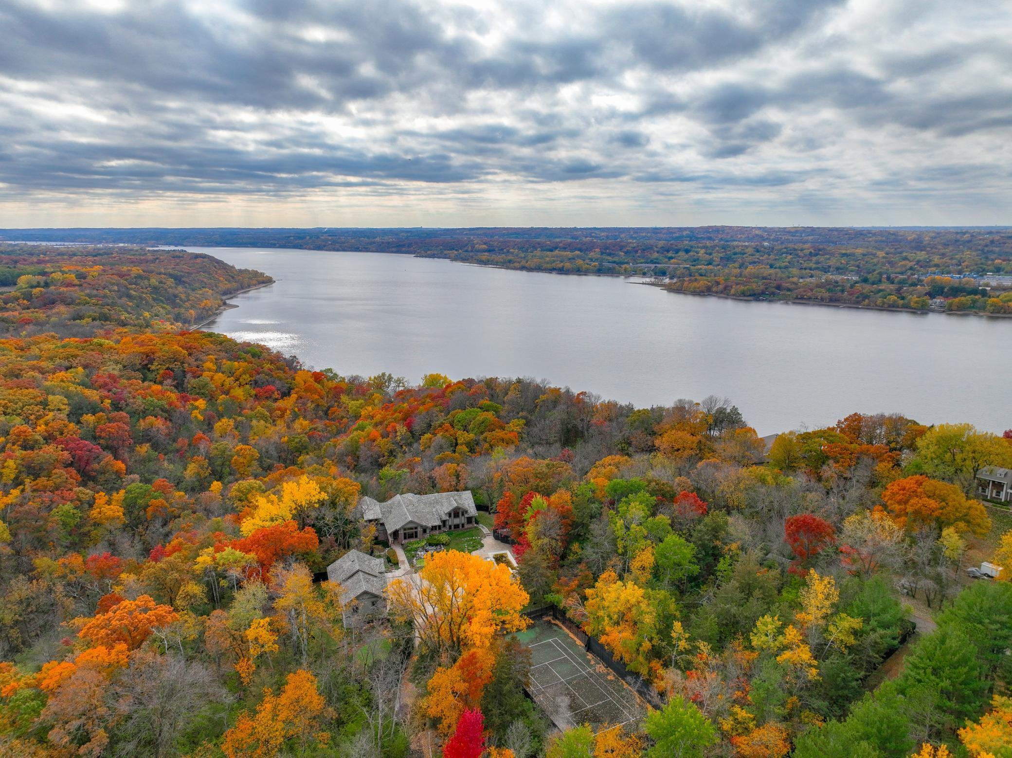 227 Cedar Dr W Fall-52.jpg