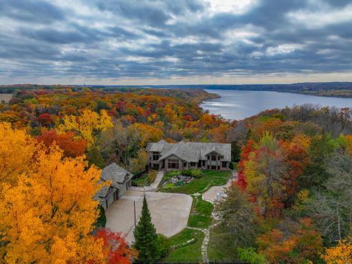 227 Cedar Drive W, Hudson, WI 54016