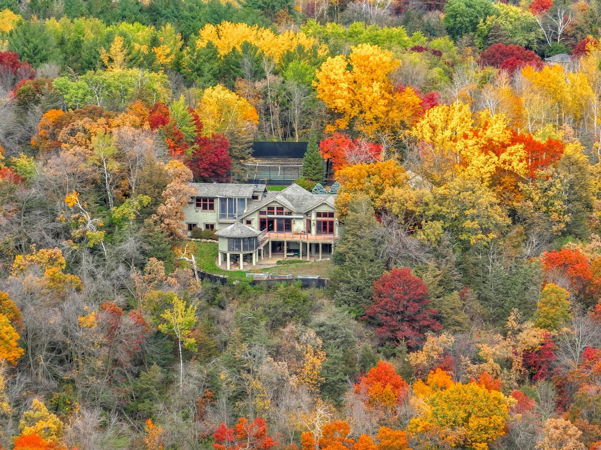 227 Cedar Dr W Fall-38.jpg