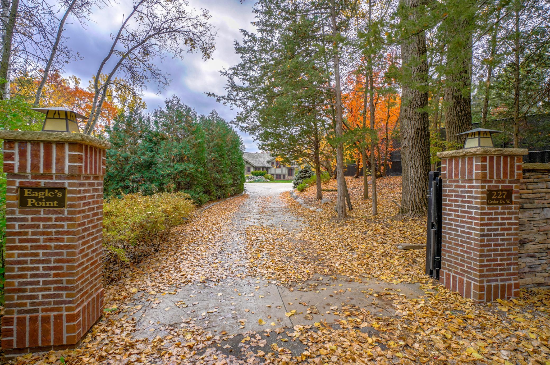 227 Cedar Dr W Fall-4.jpg