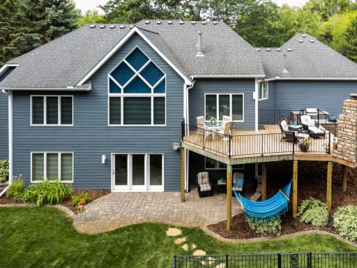 8521 Tigua Lane, Chanhassen, MN 55317