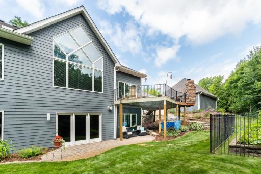 8521 Tigua Lane, Chanhassen, MN 55317