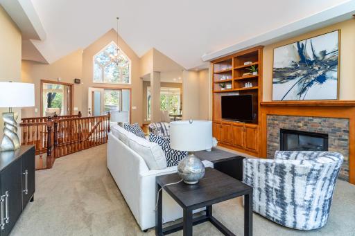 8521 Tigua Lane, Chanhassen, MN 55317