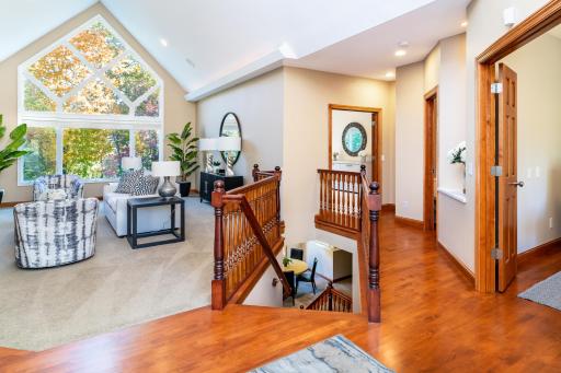 8521 Tigua Lane, Chanhassen, MN 55317