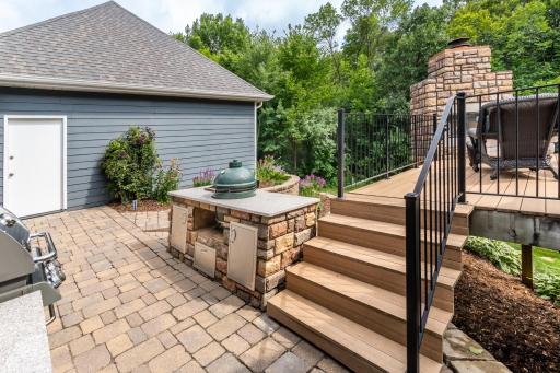 8521 Tigua Lane, Chanhassen, MN 55317