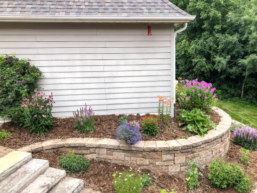 8521 Tigua Lane, Chanhassen, MN 55317