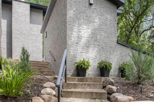 The natural landscape allows the home to be the showpiece.