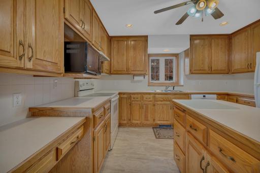 3156 130th Avenue NW, Coon Rapids, MN 55448