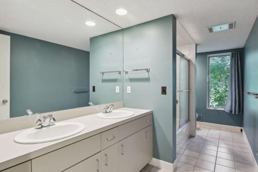 430 Peavey Lane, Wayzata, MN 55391