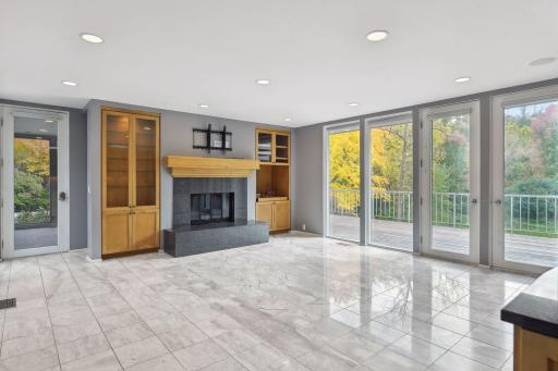 430 Peavey Lane, Wayzata, MN 55391