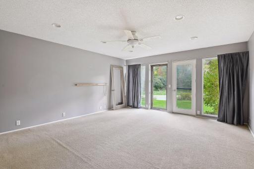 430 Peavey Lane, Wayzata, MN 55391