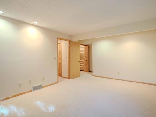 4720 55th Avenue SW, Rochester, MN 55902