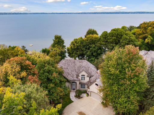 Green Lake is a popular summer destination with a lively community near the water. Good water clarity, low algae levels, thriving fishing, a whopping 5,569 acres, 12mi of shoreline & depths up to 100'+. Enjoy scenic boating tours, swimming & dining.