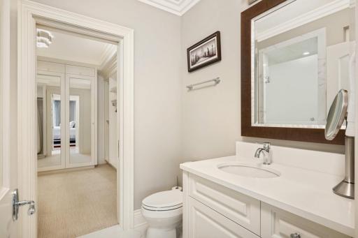 5200 France Avenue S, 34, Edina, MN 55410